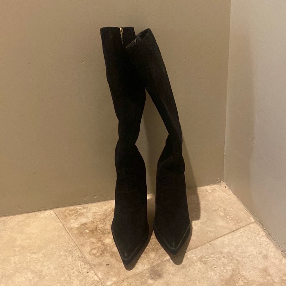 Super cute black knee high boots